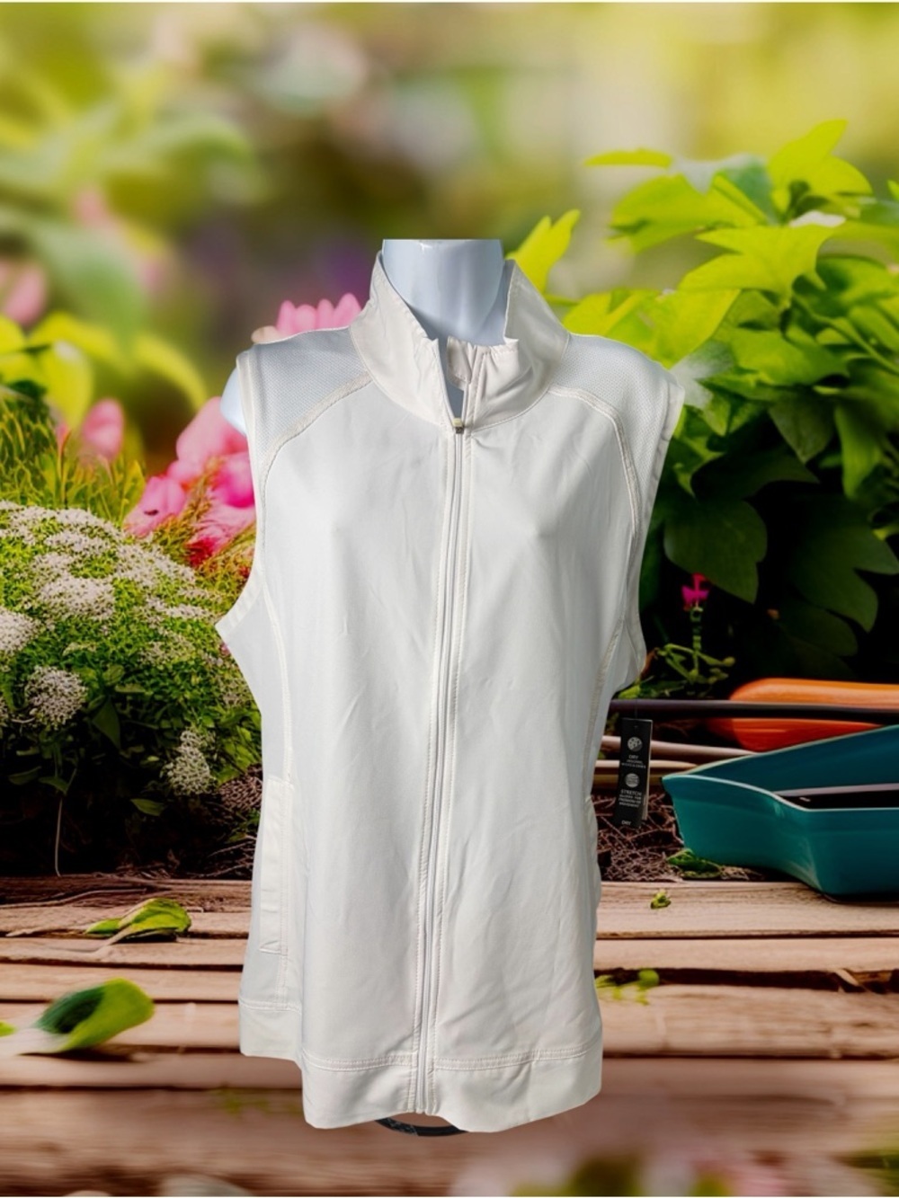 Zelos  Globetrotter/Golf White Womens Running Vest Sz XL NWT